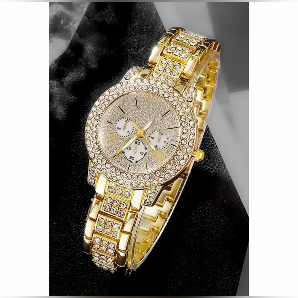 Women’s Gold Quartz Watch with Roman Numerals